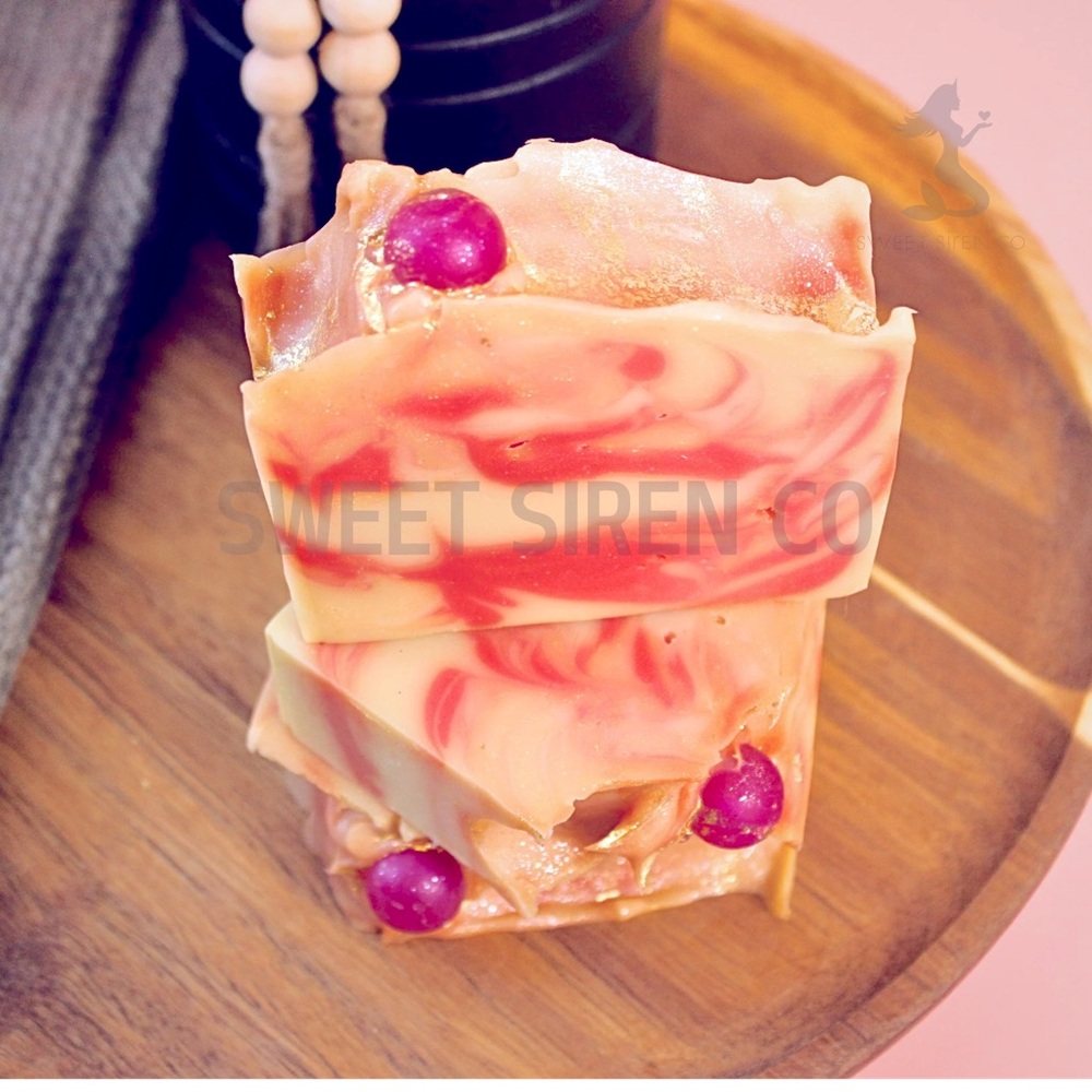Fizzleberry Soap Bar - Artisan Made - Luxury - Small Batch - Handcrafted